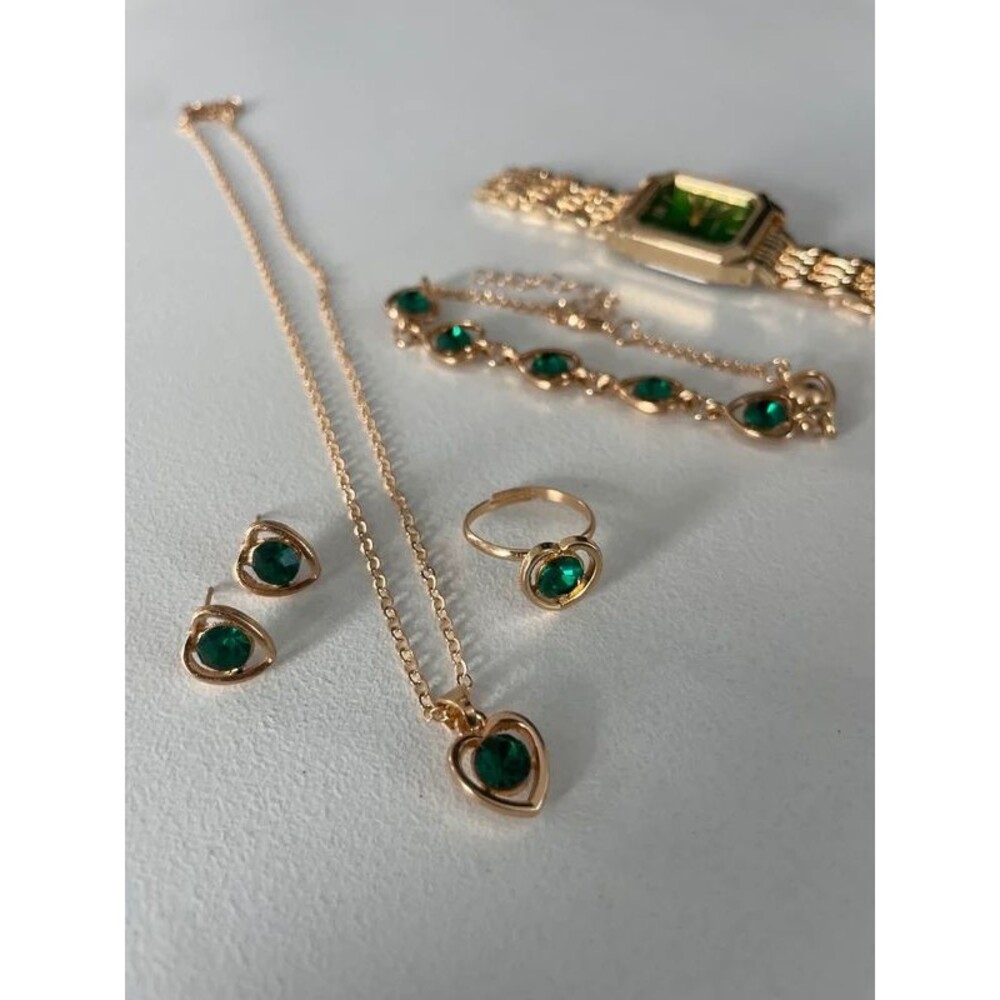 Watch and Green Hearts jewelry set